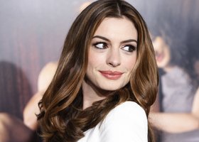 280px x 200px - Anne Hathaway Nude Videos - Celebs Roulette Tube