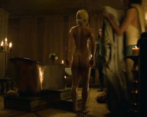 Emilia Clarke – Game of Thrones (2011)