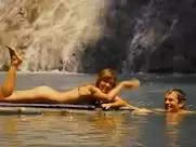 Kiele Sanchez, Milla Jovovich - A Perfect Getaway (2009)