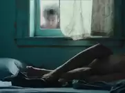 Cecile De France, Flore Bonaventura - Chinese Puzzle (2013)