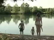 Elodie Bouchez, Marina Fois - Happy Few (2010)