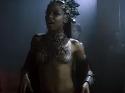 Aaliyah sexy – Queen of the Damned (2002)
