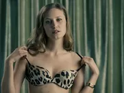 Tereza Srbova nude – 360 (2011)