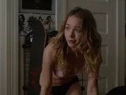 Britt Robertson sexy – Under the Dome s01e01 (2013)