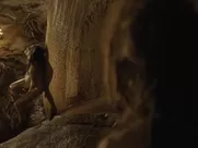 Aruna Shields nude – Ao Le Dernier Neandertal (2010)