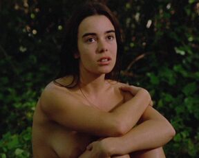 Elodie Bouchez nude – Les Roseaux Sauvages (1994)