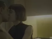 Carla Salle nude - Onisciente s01e04 (2020)