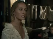 Kelsey Egan topless - Warrior s02e03 (2020)