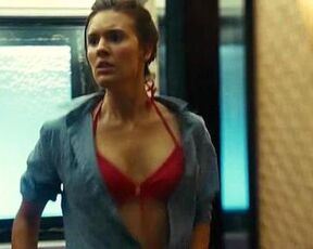 Maggie Grace sexy – Taken 2 (2012)