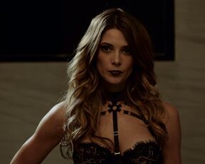 Ashley Greene, Alexis Knapp, Bar Paly sexy – Urge (2016)