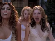 Jeri Ryan sexy, Vitamin C nude, Jennifer Esposito sexy, Colleen Ann Fitzpatrick nude – Dracula 2000 (2000)