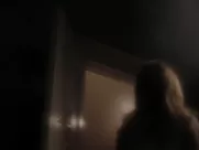 Arielle Kebbely, Emily Browning, Elizabeth Banks sexy – The Uninvited (2009)