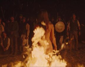 Olivia Wilde nude – Cowboys and Aliens (2011)