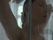 Catrina Stemmer nude, Uisenma Borchu nude – Schau mich nicht so an (2015)