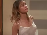 Emmanuelle Beart nude – A gauche en sortant de l’ascenseur (1988)
