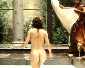 Isabella Ferrari nude, Carole Bouquet nude, Isabella Dandolo nude, Sabrina Siani nude, Geretta Geretta nude – Dagobert (1984)