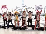 Inna Shevchenko nude, Sasha Shevchenko nude, Oksana Shachko nude – Je suis Femen (2014)