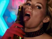 Elizabeth Banks, Katie Morgan, Lena Cheney, Traci Lords naked – Zack and Miri Make A Porno (2008)