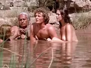 Lynda Carter nude, Belinda Balaski nude, Merrie Lynn Ross sexy – Bobbie Jo and the Outlaw (1976)