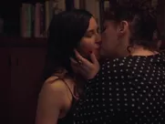 Kathryn Hahn, Katie Kershaw – Mrs. Fletcher s01e07 (2019)