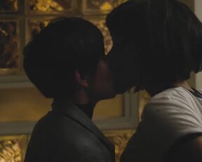 Jacqueline Toboni, Kiersey Clemons nude - Easy S01E02 (2016) erotic sex scenes