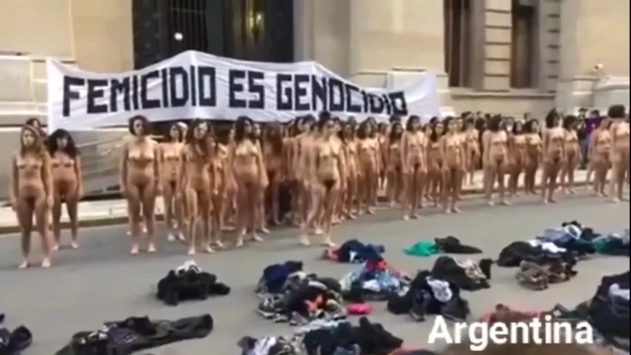 Naked Women around the World - Public Nudity Video celebrity sex scenes image