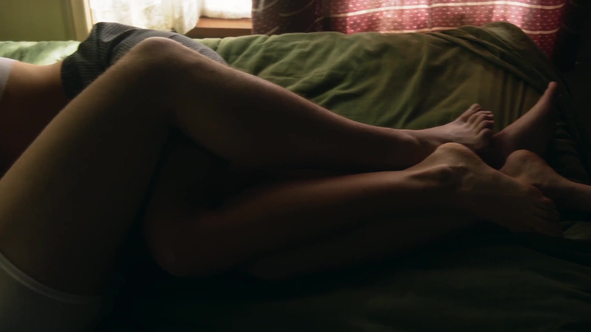 Leila George, Emily Deschanel nude - Animal Kingdom s04e07 (2019) horror  movie sex scenes - Celebs Roulette Tube