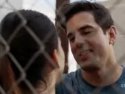 Melissa Barrera nude - Vida s02e05 (2019) sex scene