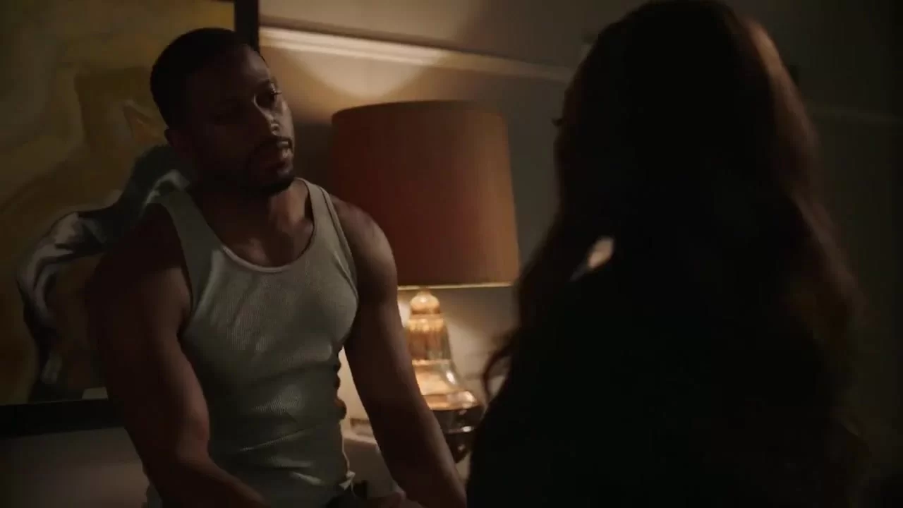 Petite Ebony MILF Naturi Naughton in explicit sex act in bedroom from Power  TV series modern mainstream cinema more sex and violence - Celebs Roulette  Tube