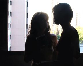 Gabriella Vergani, Daniela Dams - Ontem (2010)