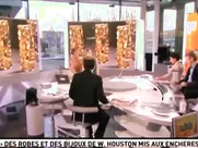 La miss météo perd sa robe en direct sur Canal +