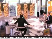 La miss météo perd sa robe en direct sur Canal +
