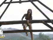 Inès Loucif - Koh-Lanta l'île des héros S21E01(2020)