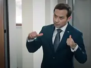 Anna Lucinska sexy - Sluga narodu s01e17 (2023)