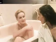 Ksenija Pajić i Dragana Mrkić Oficir s ružom