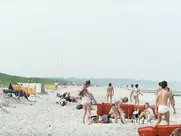 Gerlinde Bolke public nudity scene in mainstream movie Der Baulowe (1980)