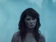 Zooey Deschanel, Aubrey Plaza - The Driftless Area (2015)