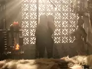 Eliza Taylor & Alycia Debnam-Carey - Lesbian in The 100