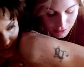 Angelina Jolie, Elizabeth Mitchel - Gia (1998)