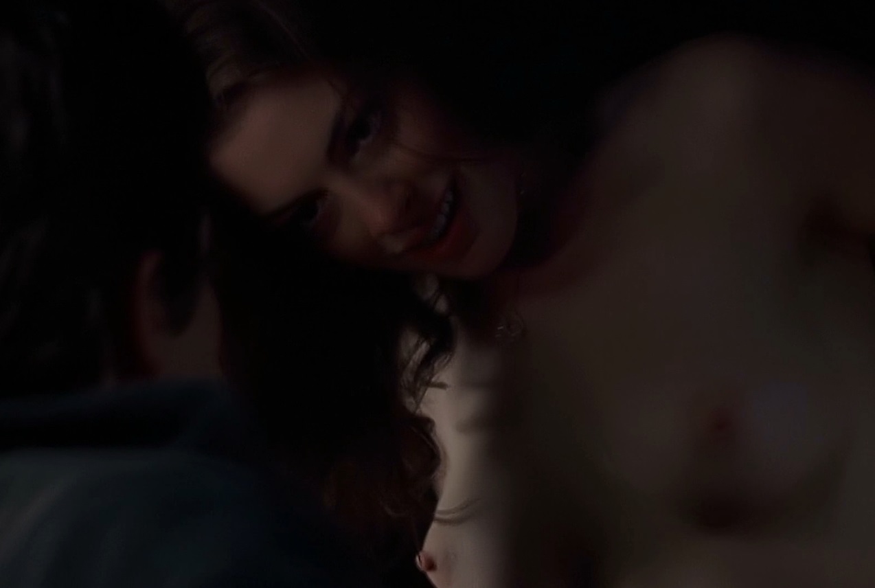 Anne Hathaway  nackt