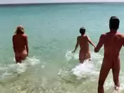 Daryl Hannah, Valérie Quennessen - Summer Lovers (1982).