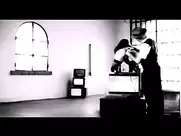 Q smette di ricordare