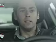 Groland nue - Faire caca dans la nature