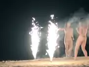 Elli Tringou, Milou Van Groesen - Suntan (2016)