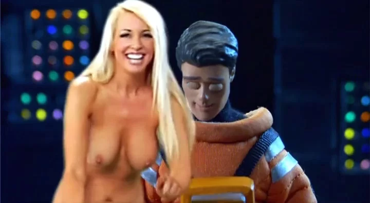 Robin Bain - Robot Chicken 2001, But With Boobs! - Celebs Roulette Tube