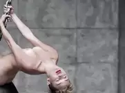 Miley Cyrus - Wrecking Ball (2013) uncut version