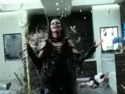 Elizabeth Banks, Naomi Scott - Power Rangers (2017) HD 1080p