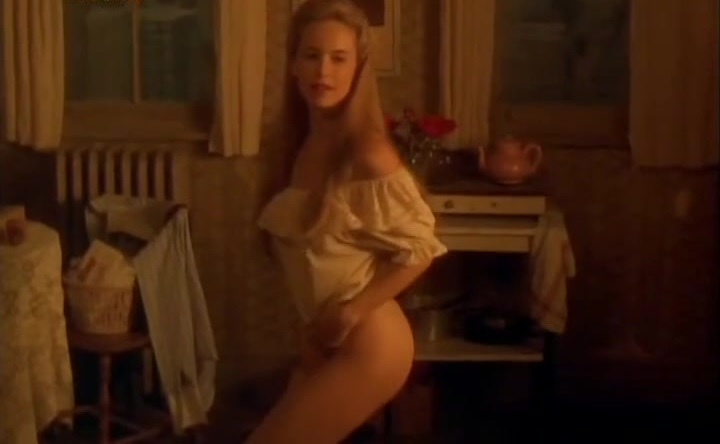 Nude pictures of kelly preston