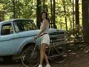 Angie Harmon - Lawn Dogs (1997)