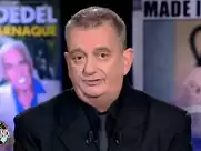 Groland nue - Gynécologue nudiste